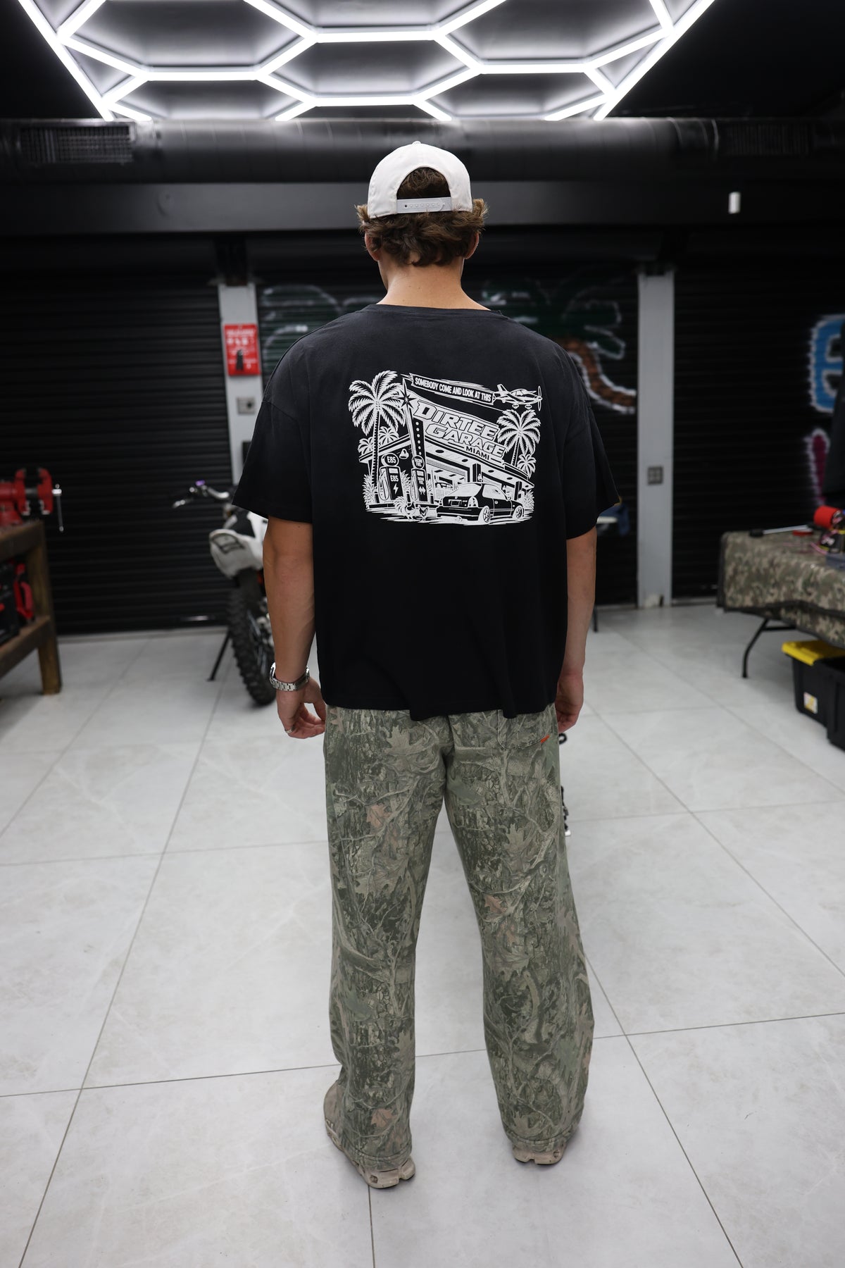 Somebody come look at this Short sleeve